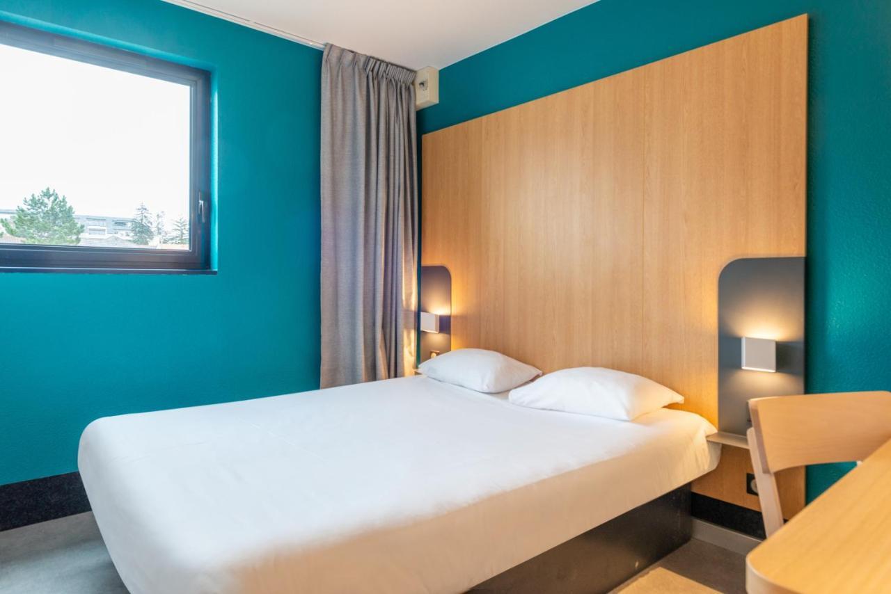 B&B Hotel Cholet Sud Bagian luar foto